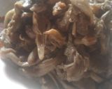 Foto langkah ke 3 dari resep Tumis jamur kelapa sawit.