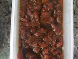 Espaguetis con ternera y gambas en salsa