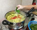 รูปขั้นตอนการทำที่ 10 ของ แกงเขียวหวานไก่ ไม่ใส่กะทิ (ใช้นมสดแทนเด๊อหล่า)