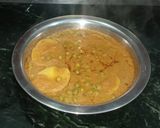 A picture of step 12 of Peas and potato curry.