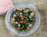 Foto langkah ke 3 dari resep Tumis Daun Kelor dan Tempe.