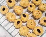 Foto langkah ke 4 dari resep Butter Cookies.