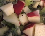 A picture of step 3 of Apple and kiwi salad.