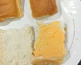 A picture of step 2 of Cheesy Pav.