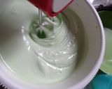 Foto langkah ke 4 dari resep Bolu Pandan Panggang.