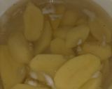 Foto del paso 1 de la receta: Aletas de raya con papas en salsa de cebolla a la cerveza negra