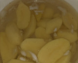 Foto del paso 1 de la receta: Aletas de raya con papas en salsa de cebolla a la cerveza negra