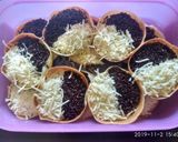 Foto langkah ke 6 dari resep Martabak manis mini.