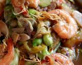 Foto langkah ke 5 dari resep Tumis Bunga Turi Tauco Udang.