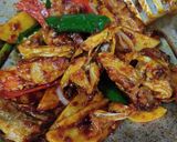 Gambar langkah 4 resipi Ikan Lampam Masak Tumis Kering.