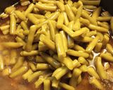 A picture of step 3 of Burnt Onions with Green Beans and Potatoes.