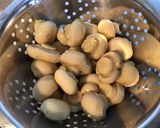 Une image de l'étape 2 de Couronne de purée de carottes aux champignons sautés épicés.
