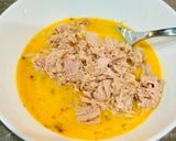 A picture of step 2 of Omelette with canned tuna on toast.