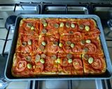 Une image de l'étape 18 de Pizza carrée, sauce tomate oignon 🍕.