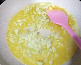 Foto langkah ke 2 dari resep Sup Krim Ayam Jamur.