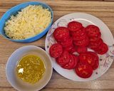 Margherita csirkemell 🌱🧄🍅🧀 recept fázis 2 fotója