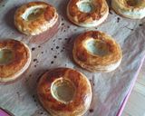 Une image de l'étape 3 de Feuilletés aux pommes caramélisées et chantilly.