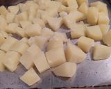Foto del paso 3 de la receta: PAPAS CROCANTES AL HORNO 🥔