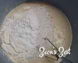 A picture of step 2 of Mulberry and White Butter Cupcakes.