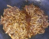 Foto langkah ke 3 dari resep Suwir Ayam Bumbu Kecap.