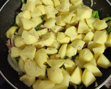 Foto del paso 4 de la receta: Salchichas con estofado de patata