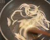 A picture of step 1 of Tofudon (tofu rice bowl).