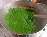 A picture of step 2 of Palak Paneer.