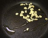 รูปขั้นตอนการทำที่ 2 ของ หน่อไม้ฝรั่งผัดหมูสับ