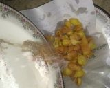 A picture of step 7 of Crispy and crunchy macaroni kurkury.