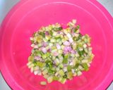 Foto langkah ke 7 dari resep Acar Mentimun Cabai Bawang.