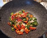 Foto langkah ke 3 dari resep Cumi Asin Masak Cabe.