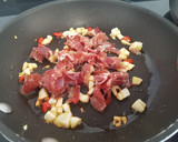 Foto del paso 2 de la receta: Espaguetis picantes con jamón ibérico y tomates secos