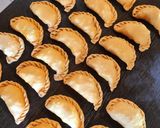 Foto del paso 4 de la receta: Empanadas de pescado boga