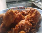 Foto langkah ke 2 dari resep Ayam Goreng Gurih Kelapa Ebi.