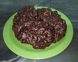 Foto del paso 7 de la receta: Galletas de nuez bañadas en chocolate y avellanas