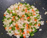 Foto del paso 2 de la receta: Caldereta de conejo con patatas
