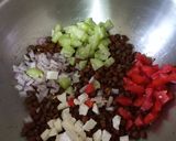 A picture of step 2 of Kala Chana Salad Canopees.
