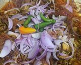 A picture of step 3 of Karelay Gosht.