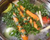 Húsleves 🐔🍲 recept fázis 2 fotója