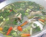 Foto langkah ke 7 dari resep Sop ikan patin kemangi belimbing wuluh.