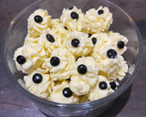 Foto langkah ke 5 dari resep Biskuit susu semprit / kukis susu.