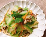 Hình bước làm 2 của món Bí xanh xào nấm