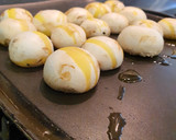 Foto del paso 3 de la receta: Champiñones rellenos de jamón serrano, ajito y cebolla