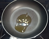Foto del paso 3 de la receta: Espirales con setas variadas y marisco