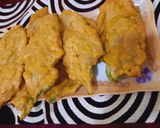 A picture of step 4 of Palak ke pakoray.