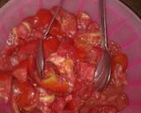Foto del paso 5 de la receta: Hamburguesas a la plancha con ensalada de tomate
