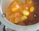 A picture of step 2 of Bihari kofta.