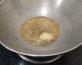 A picture of step 2 of Matar Ghugni with Paratha..