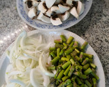Foto del paso 1 de la receta: Pizza de hojaldre de verduras y pollo asado