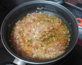Foto del paso 2 de la receta: Garbanzada de pavo y setas con papas fritas